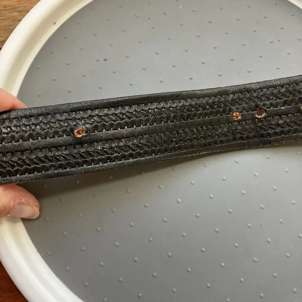 Handmade extra notch
